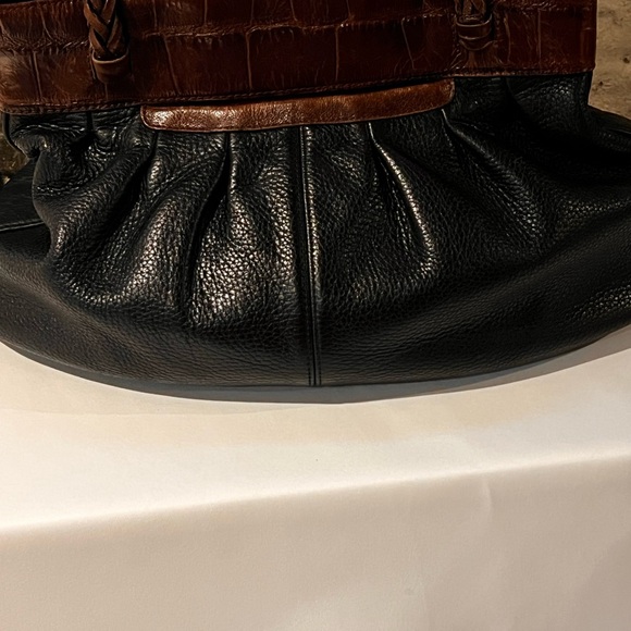 I can’t believe no one has snagged this! Brighton shoulder Purse Genuine Leather - Picture 7 of 15